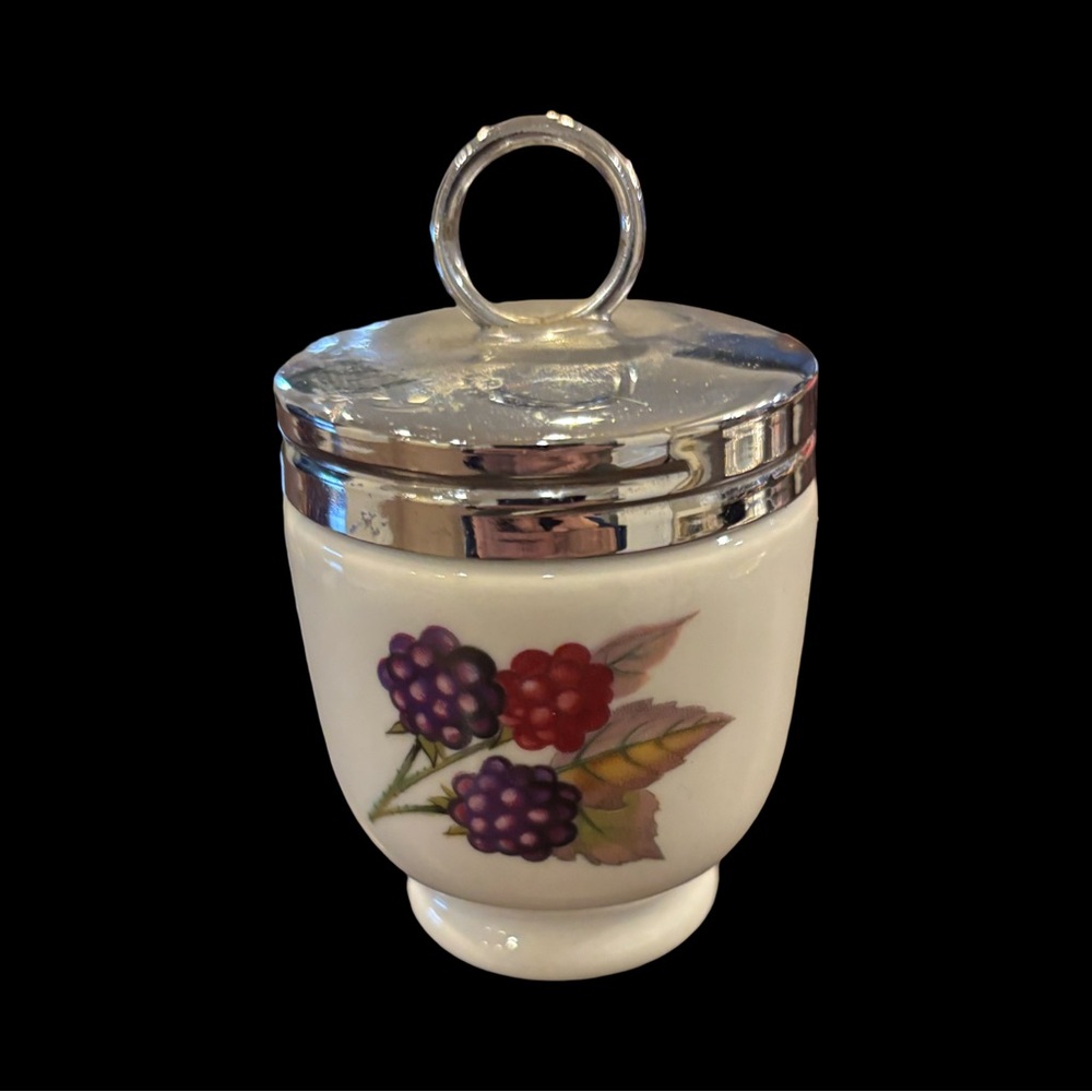 Royal Worcester Evesham Egg Coddler Peach & Berries